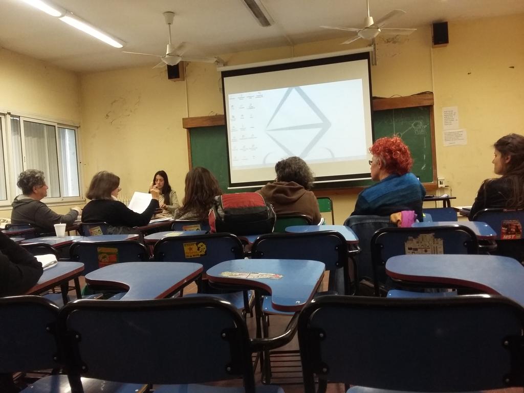 alascutsense's tweet photo. Panel Congreso Género y Sociedad. Último día. Una maravilla, grandes estudiosas/os!!! @femgesUNC https://t.co/rkmp5mngml