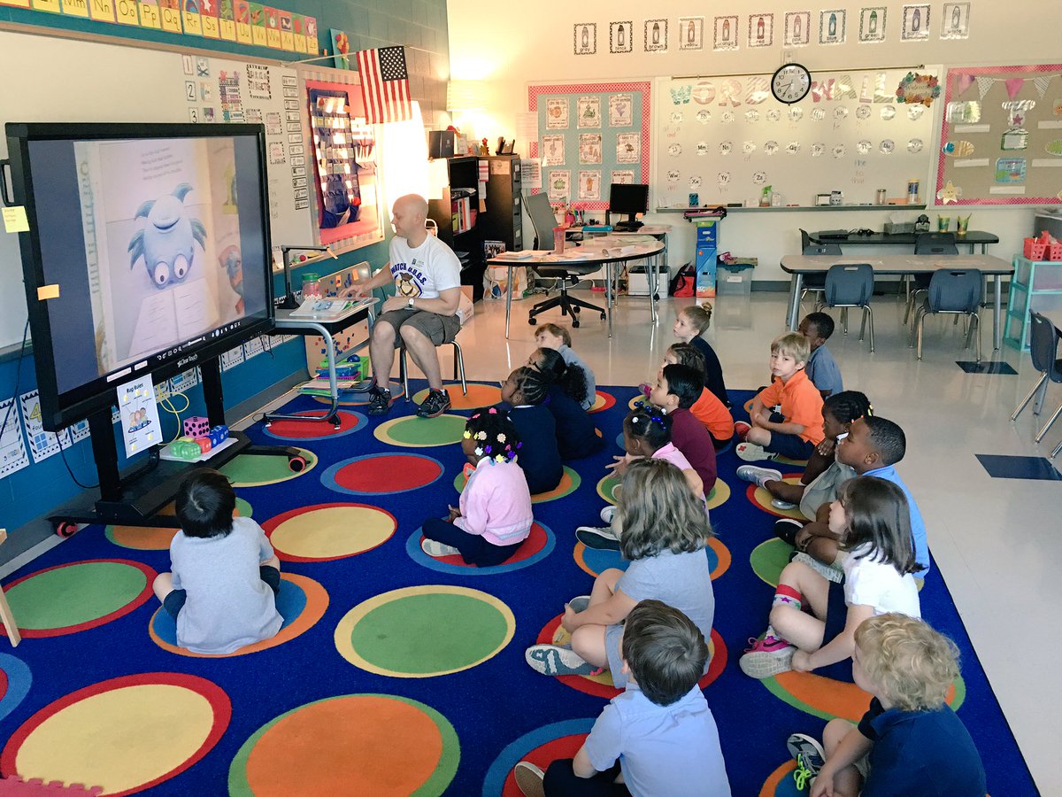 ms_barna's tweet photo. So grateful for our Watch D.O.G. Dads. We love having you in our school! A big thanks to you! @WaverlybelPTO @jblocher https://t.co/NzDgBTit9G