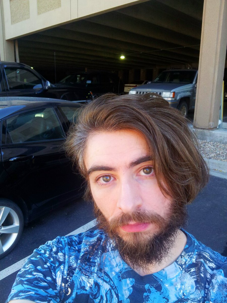 4ScottDistefano's tweet photo. #FridayFeeling #Blessed #WindBlownHair https://t.co/CWzgD58ISz