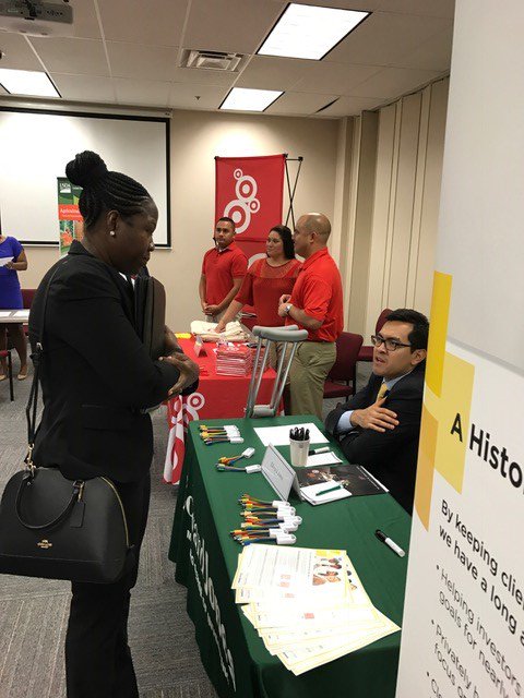 utep_mba's tweet photo. UTEP MBA’s networked with employers on Sept 22nd at the MBA Career Fair. We wish all of the participants the best in landing the job! https://t.co/tEwzizszdd