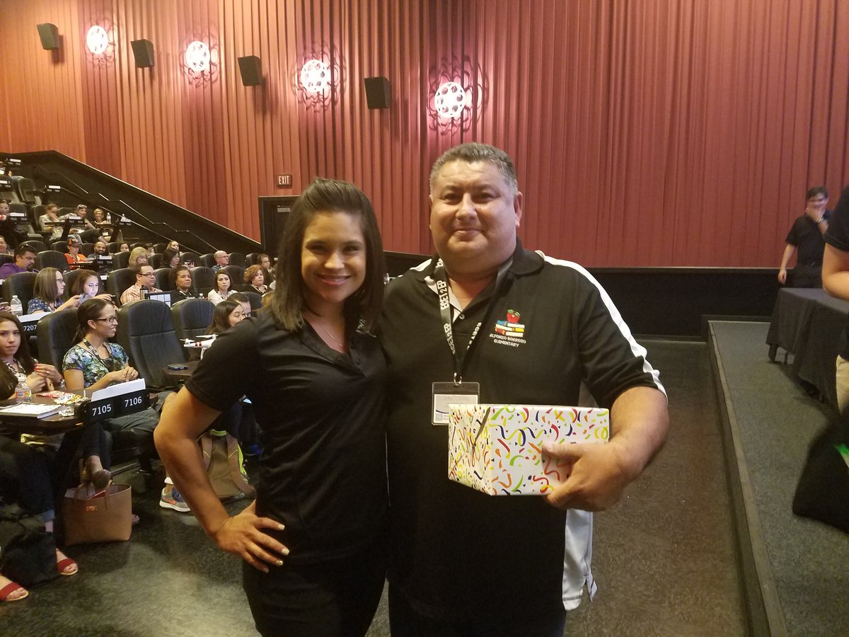 WalterEClarkeMS's tweet photo. He is always a winner. Thank you John Olivia's for being my mentor. @Hopp497 #ecet2ep https://t.co/ChaYOS8eJC
