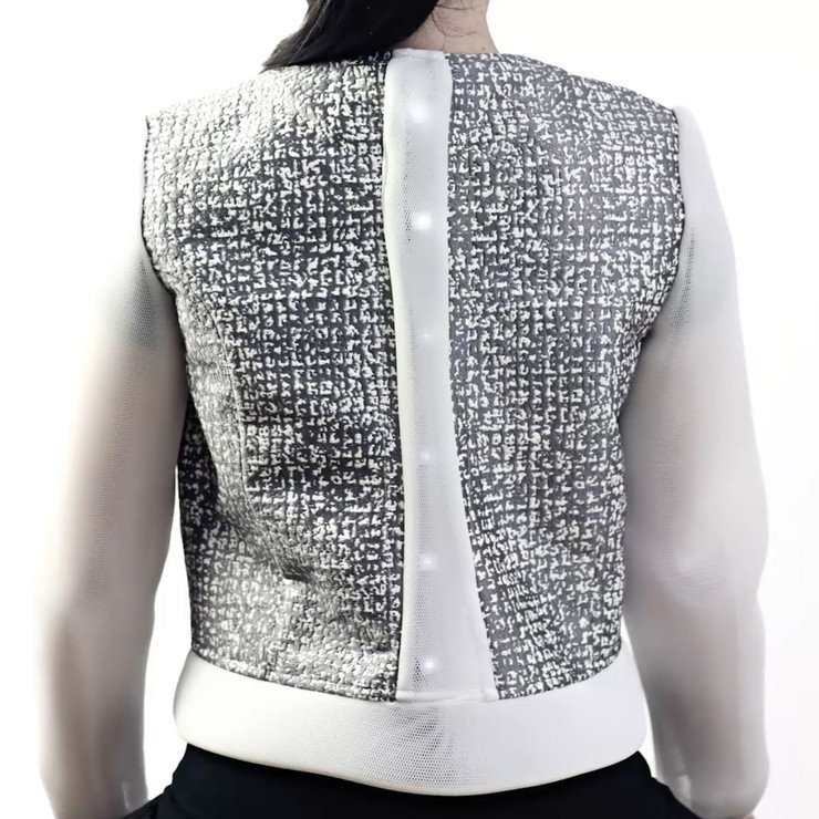 DIY wearable tech? Yes, please! Shop our #DesignerCrush, <a href="/hiblinkblink/">blink blink</a> here: bit.ly/2cXUieJ