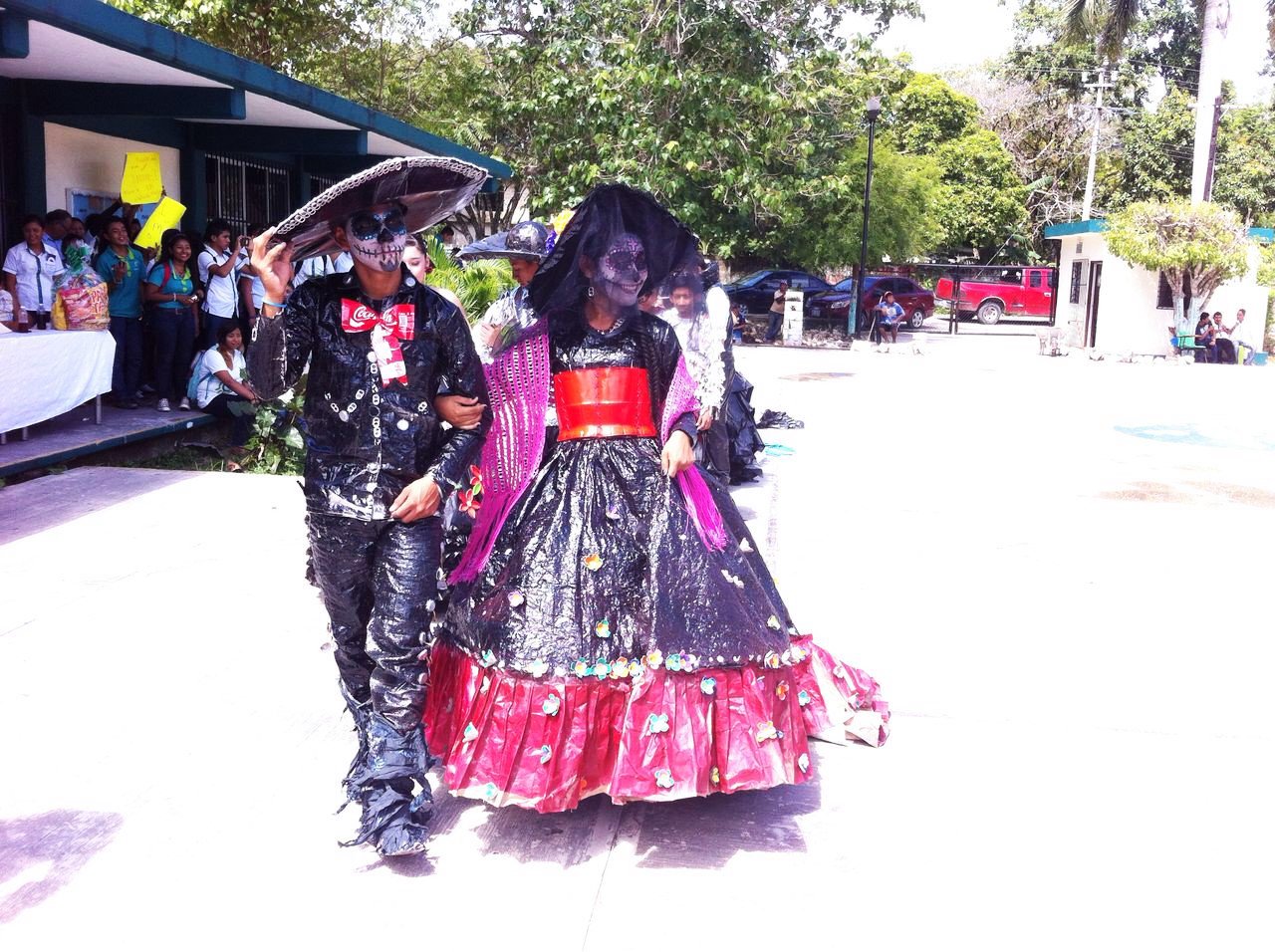 Traje de charro online con material reciclado