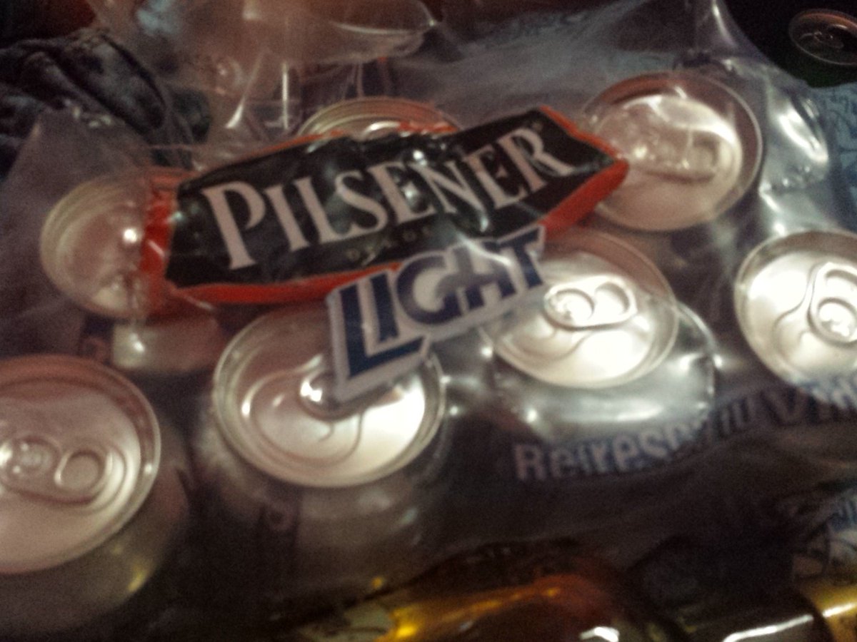 D E S E RT 1/10 tweet media