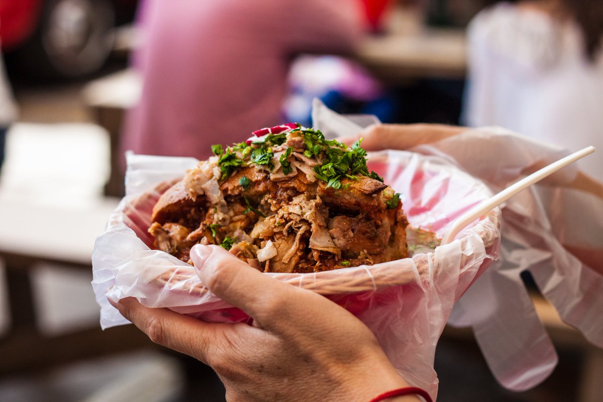Food Trucks House tweet media