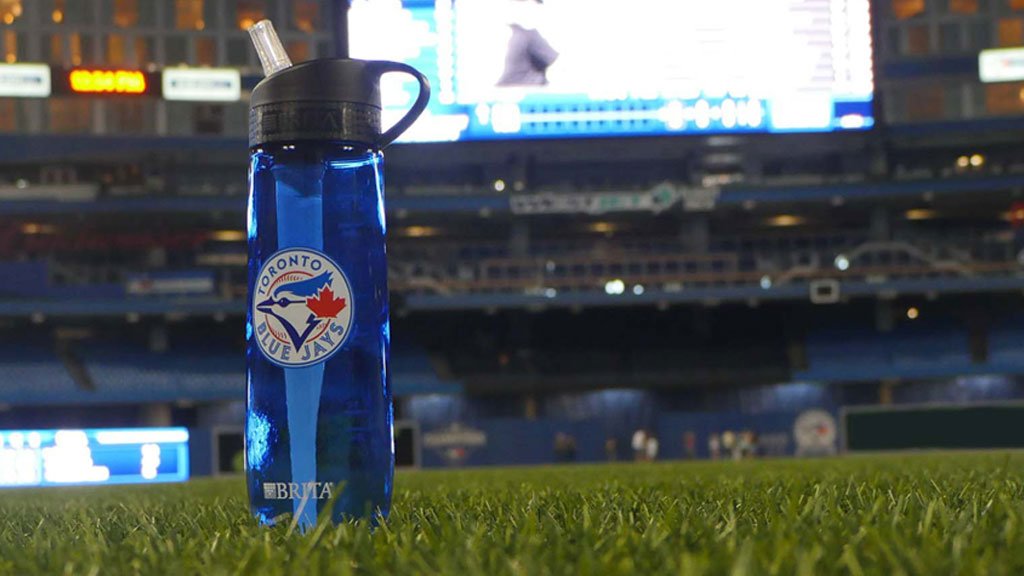 This Brita water bottle has a built-in filter for great tasting water all @BlueJays season! atmlb.com/2dh4G4V https://t.co/koPm0iX6mq