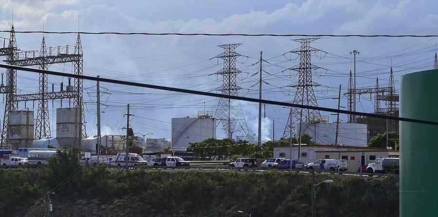 ElNuevoDia's tweet photo. [EN VIVO] Quintana estima de 300 mil a 500 mil el gasto en reparaciones #ColapsoAEE - https://t.co/mjuOqv8tNc https://t.co/SAHKbFslzg