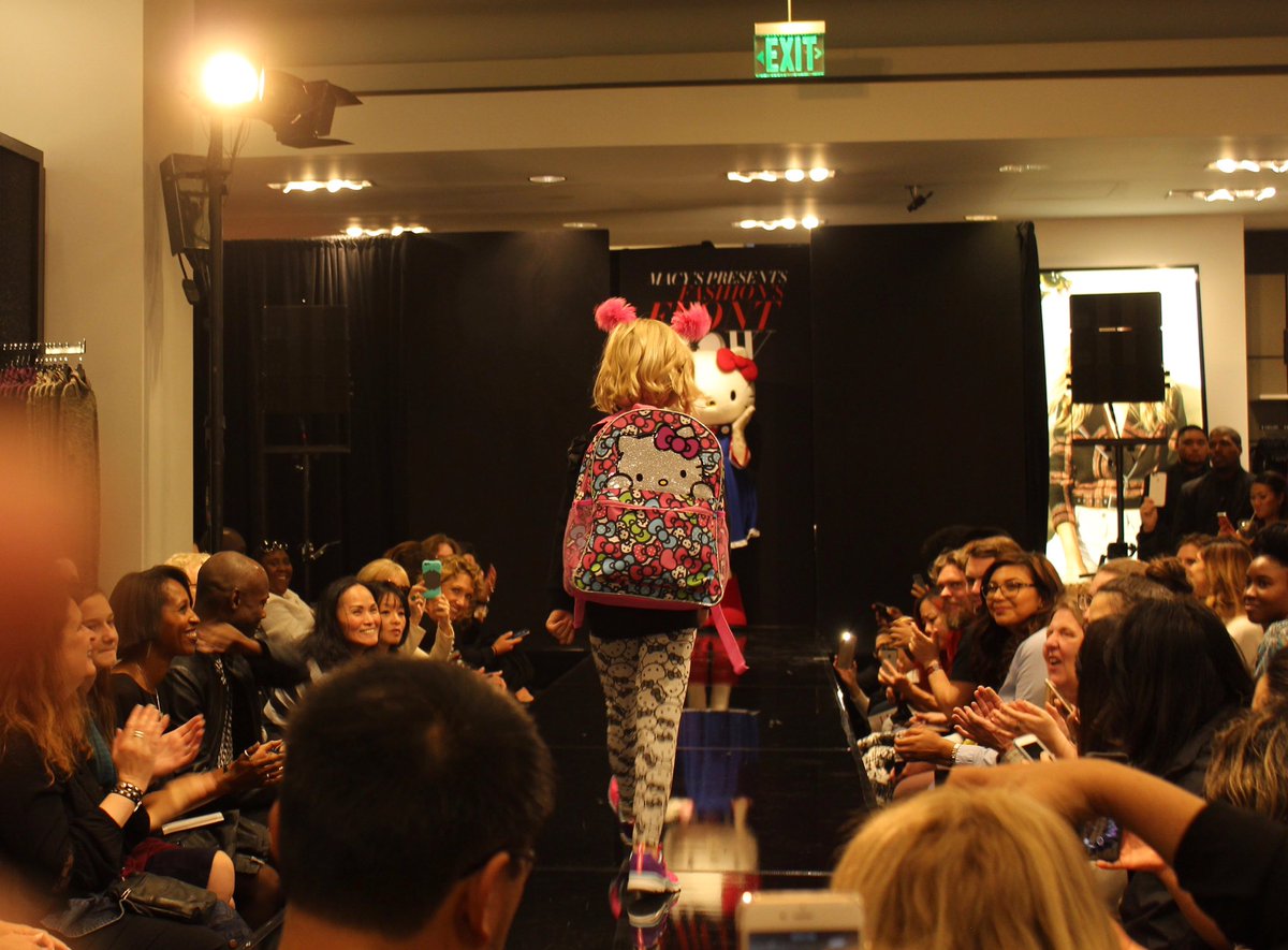 hellokitty's tweet photo. #FBF: #HelloKitty had a supercute time with her stylish friends last friday at #MacysFrontRow Fashion Show at @Macys Union Square, SF! https://t.co/Cdz710T3Pq