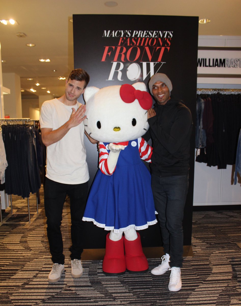 hellokitty's tweet photo. #FBF: #HelloKitty had a supercute time with her stylish friends last friday at #MacysFrontRow Fashion Show at @Macys Union Square, SF! https://t.co/Cdz710T3Pq