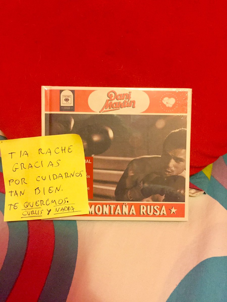 Raquel_escrich's tweet photo. Regalos que llenan de vida!!😍 @_danielmartin_ #lamontañarusa #danimartin https://t.co/bPxB5pt6ii