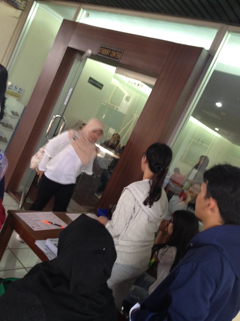 pcf_kopma's tweet photo. Nihhh yg ikut donor darah udah rame bgt lohhh😆 @kicaupromo @DNI_info @infobintaro @iCampus_ID @EventJakartaCom @kopmaperbanas https://t.co/TbKNpuRbAq