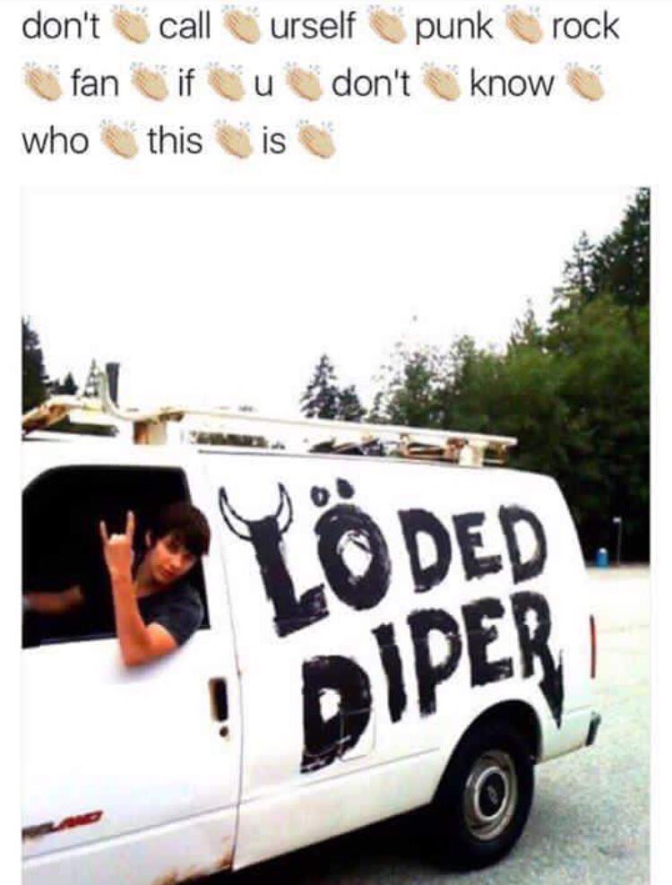 BandObsess1000's tweet photo. Rodrick ❤️😂👌 https://t.co/0c6xFZQ5fe