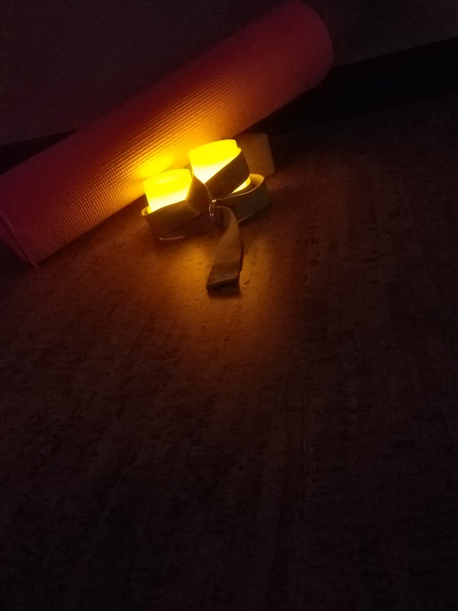 BriWinton's tweet photo. First 50 shades of yoga class tonight! Fantastic! If you missed it, next week Friday night 730p! @ Body Reset in Co Springs! #yoga https://t.co/Hs83DoUjJe
