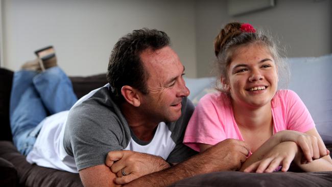 telegraph_sport's tweet image. Meet the secret behind the @RaidersCanberra's success - Ricky Stuart's daughter Emma. #NRLFinals @nickwalshaw bit.ly/2cNRTUC
