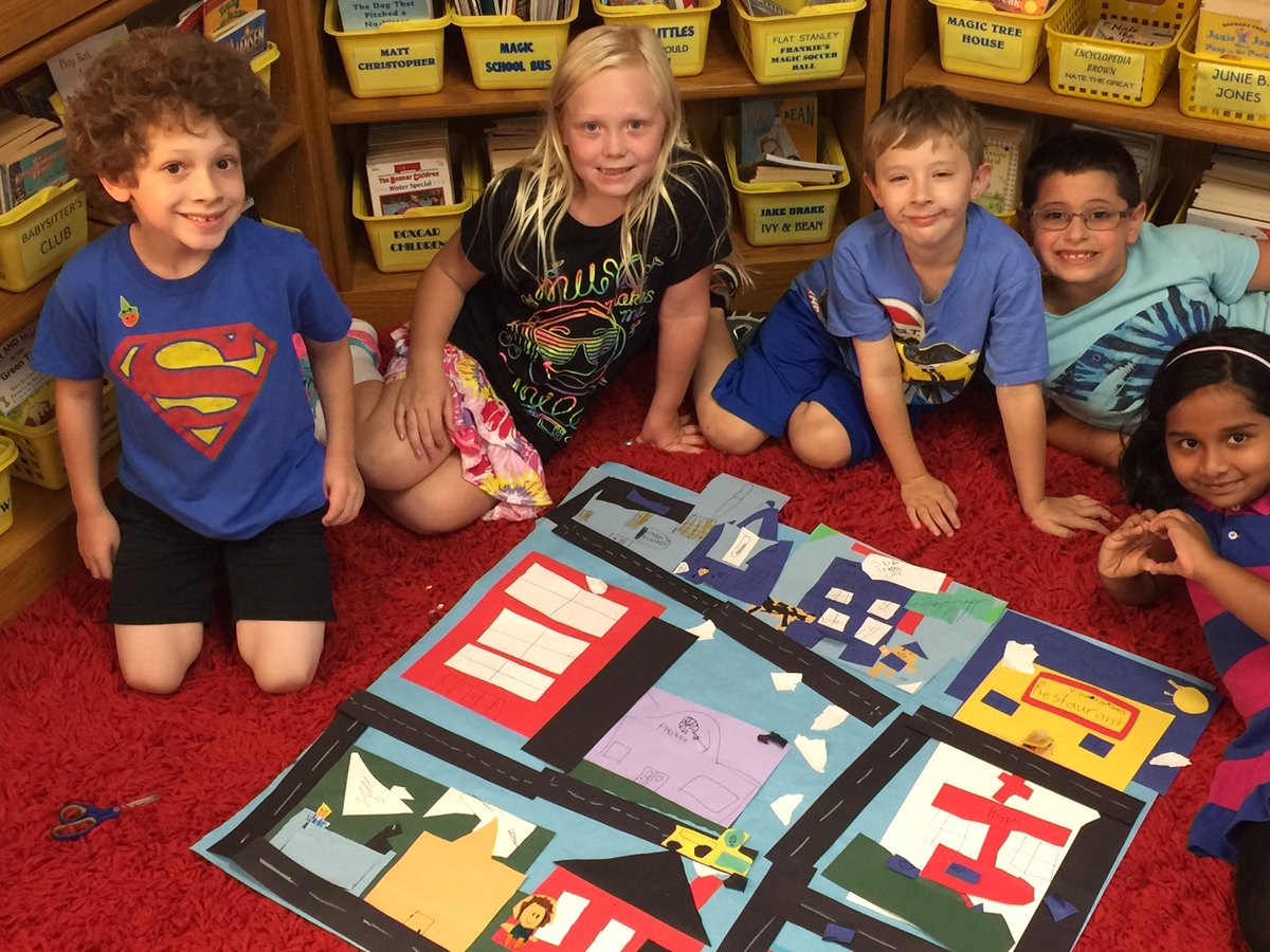 TorresTroop2's tweet photo. Torres Troop 2nd grade social scientists use civil engineering skills to create colorful and creative communities! https://t.co/U62p47ffRu