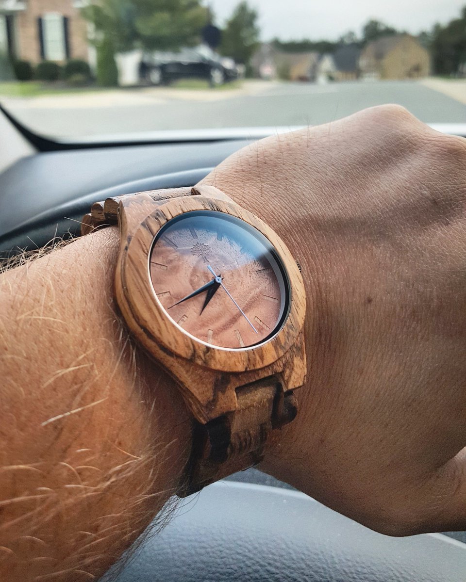 LuxWoodsWatches's tweet photo. Newest model, these burl dials turned out amazing with the ZebraWood! #luxwoodswatches #luxwoods #woodenwatch #nature #sustainablefashion https://t.co/EM6ErSwcv5