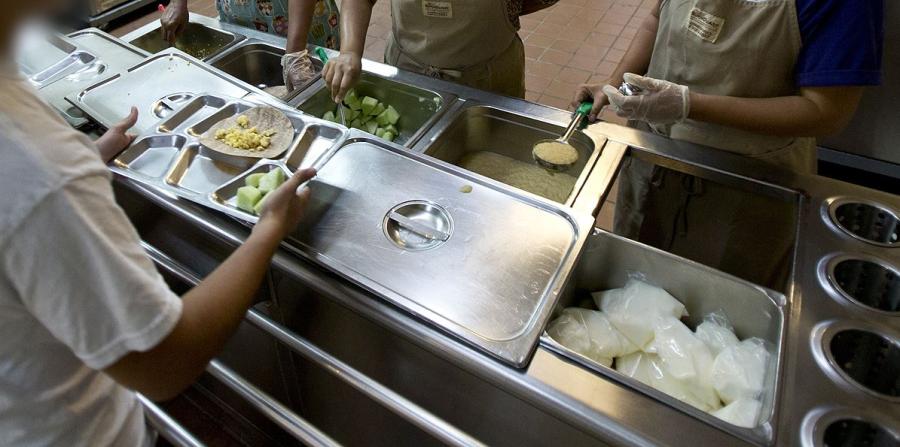 ElNuevoDia's tweet photo. Pérdida millonaria por comida decomisada en comedores escolares #ColapsoAEE - https://t.co/NWpewKj8Rt https://t.co/1f5HQKVfhx