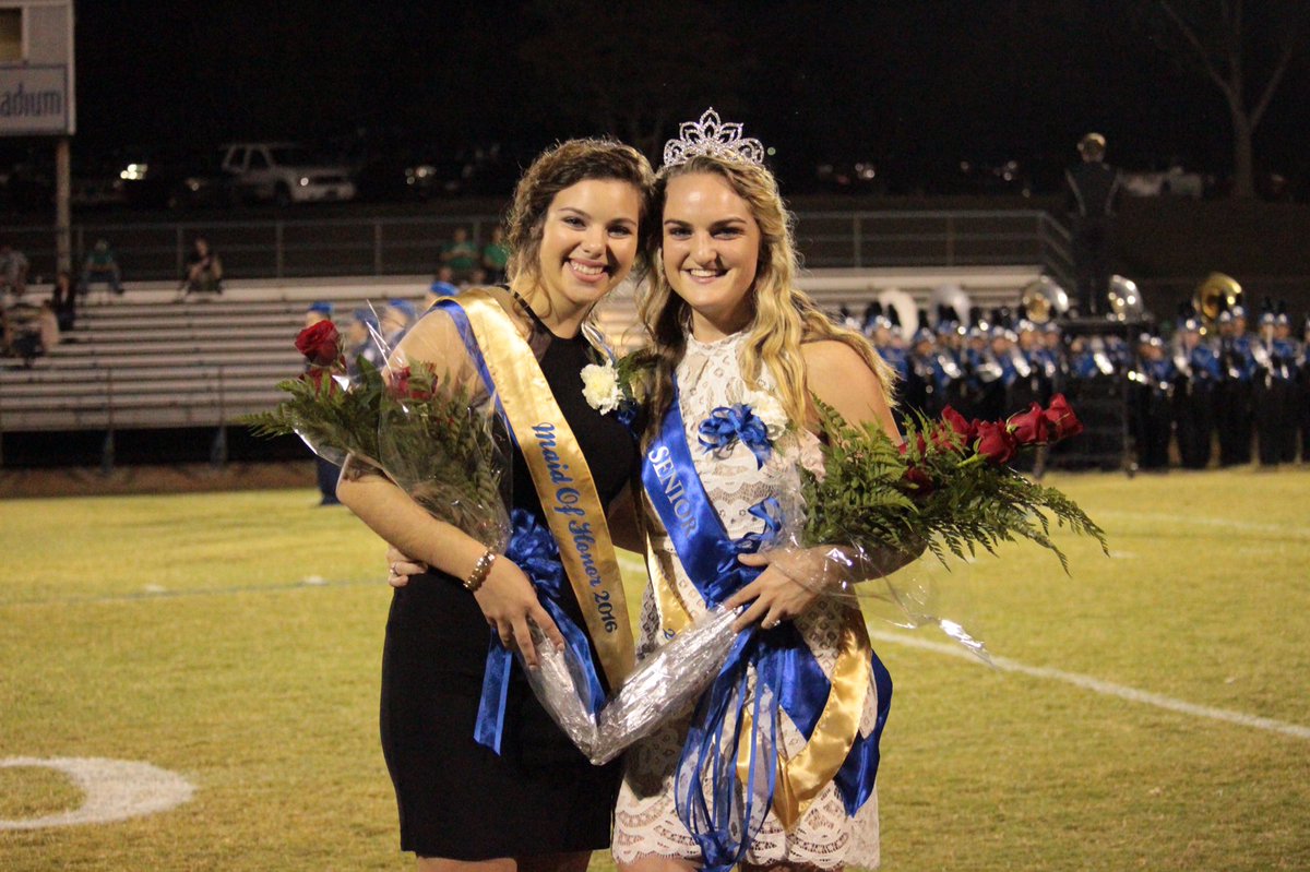NSHSOfficial's tweet image. Congrats to Maggie Hawks, Homecoming Queen &amp;amp; Callie Younger, Maid of Honor!