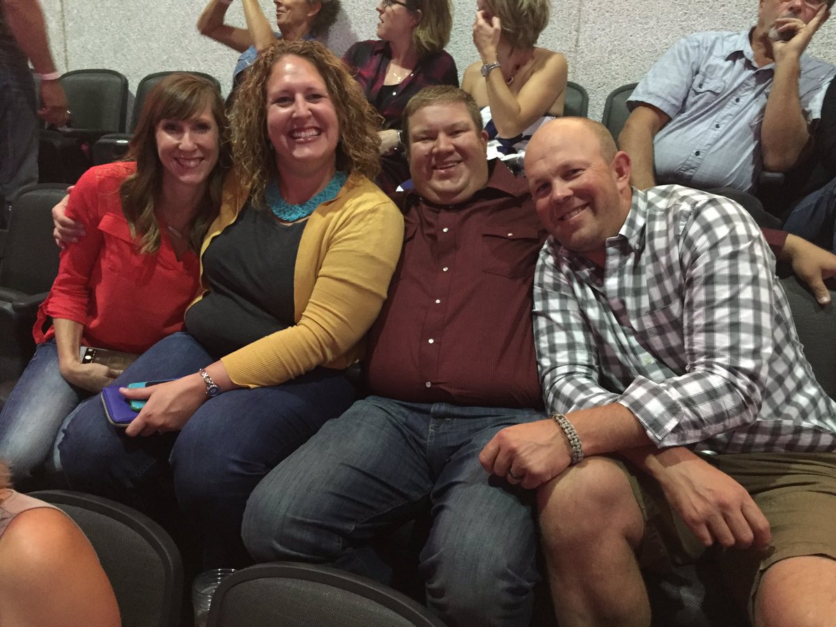 Flash75s's tweet image. Great friends great music #BSSiouxFslls