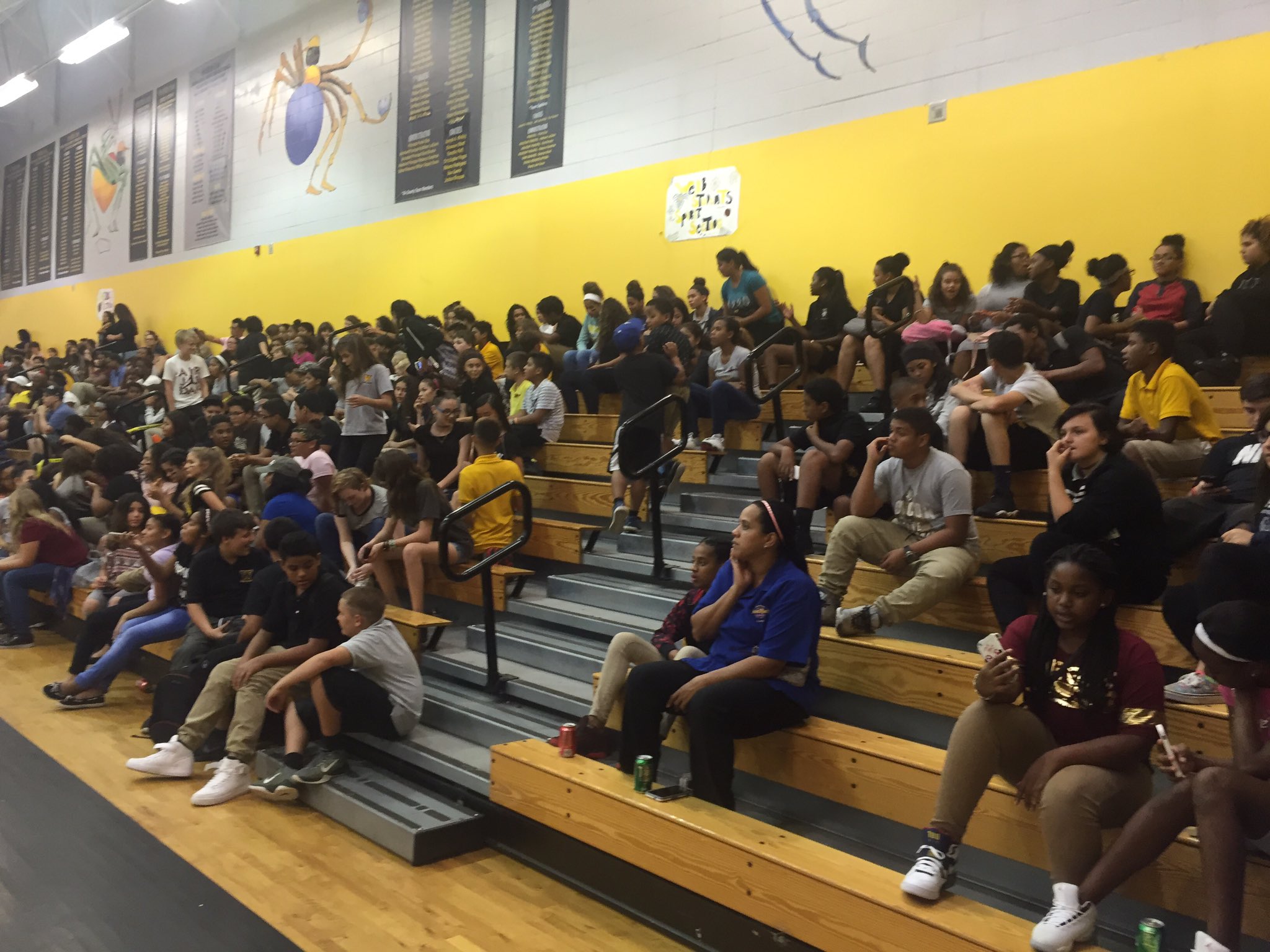 Webb Bridge Middle School Janitor - a1mf4nz