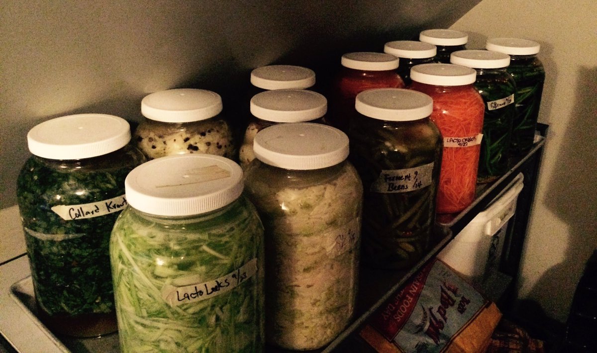 SergioH_Chef's tweet photo. Lacto-fermenting the season: collards, leeks, kraut, carrots, and beans the colours of the rainbow! https://t.co/eWKMxNWYOL