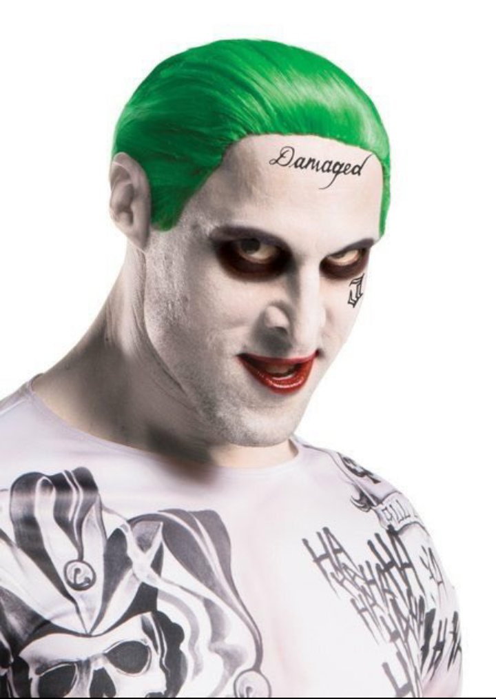 EricAcab13's tweet photo. @JaredLeto getting into character for his next upcoming role as the joke he's sooo Kewl 👎#joker #hahahaha  #lame #justiceleague #batman #not https://t.co/CrsT3HivlO