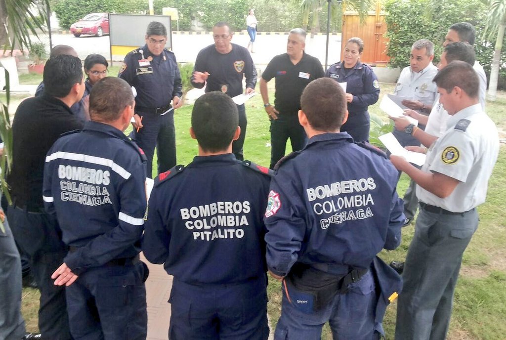 bomberopitalito's tweet image. Finalizó Curso Intermedio Sistema Comando Incidentes #CISCI en #SantaMarta excelente proceso d formación profesional