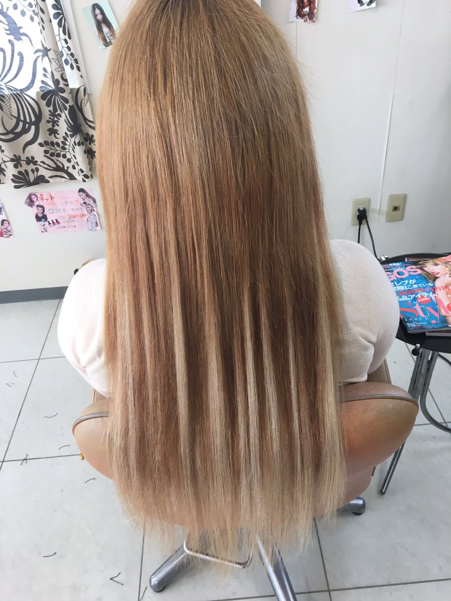 エクステ専門店cabu 元naskiスタッフ Twitterren 本日のお客様 シルキーエクステ80g 地毛 が長かったので80で全然馴染みました 白と地毛の色を混ぜてグラデーションに ほぼ切ってないのでスーパーロングですね 可愛いです ご来店 ご協力ありがとうご