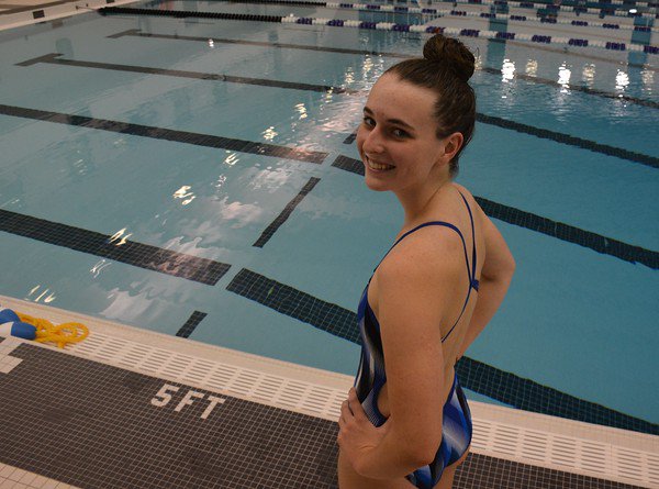 DIVING: <a href="/CKSwimandDive/">Ck Swim & Dive</a>'s Feord got off to strong start at invite <a href="/BHBlackHawks/">BH Black Hawks</a> W/ PICS - bit.ly/2d5iBFT