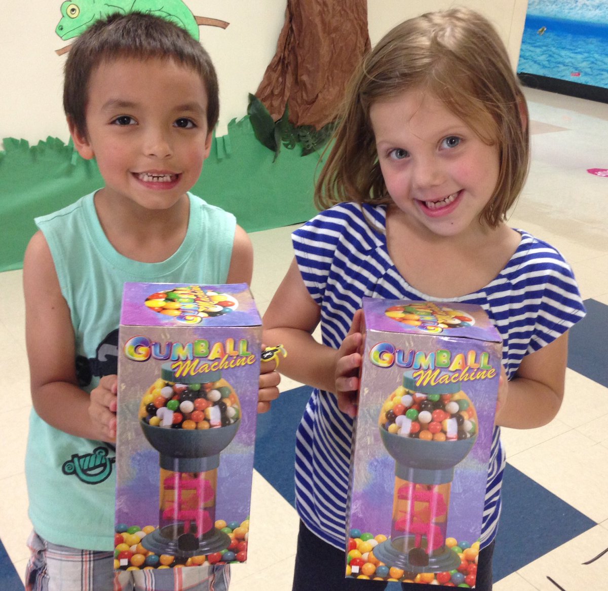These 2 got their names drawn for selling a fundraiser item already. They were so excited <a href="/StewartsCreekES/">Stewart's Creek Elementary</a>! :) #scestallions #scelearns