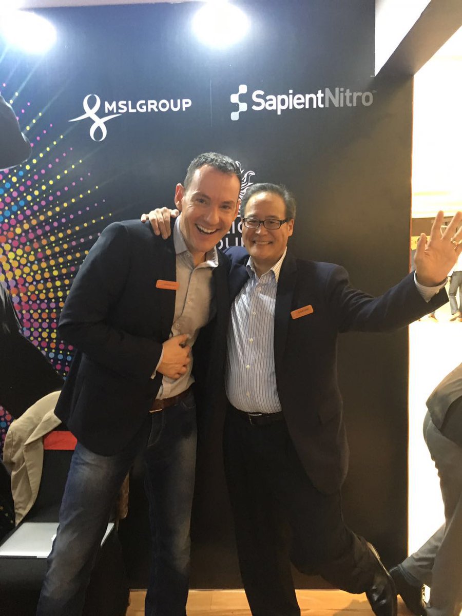 MonicaMiglani's tweet photo. @gosaki totally rocking the stage at @MSLGROUP_India @sapientnitro cafe at #PRAXIS5 https://t.co/17dvbLwXp9
