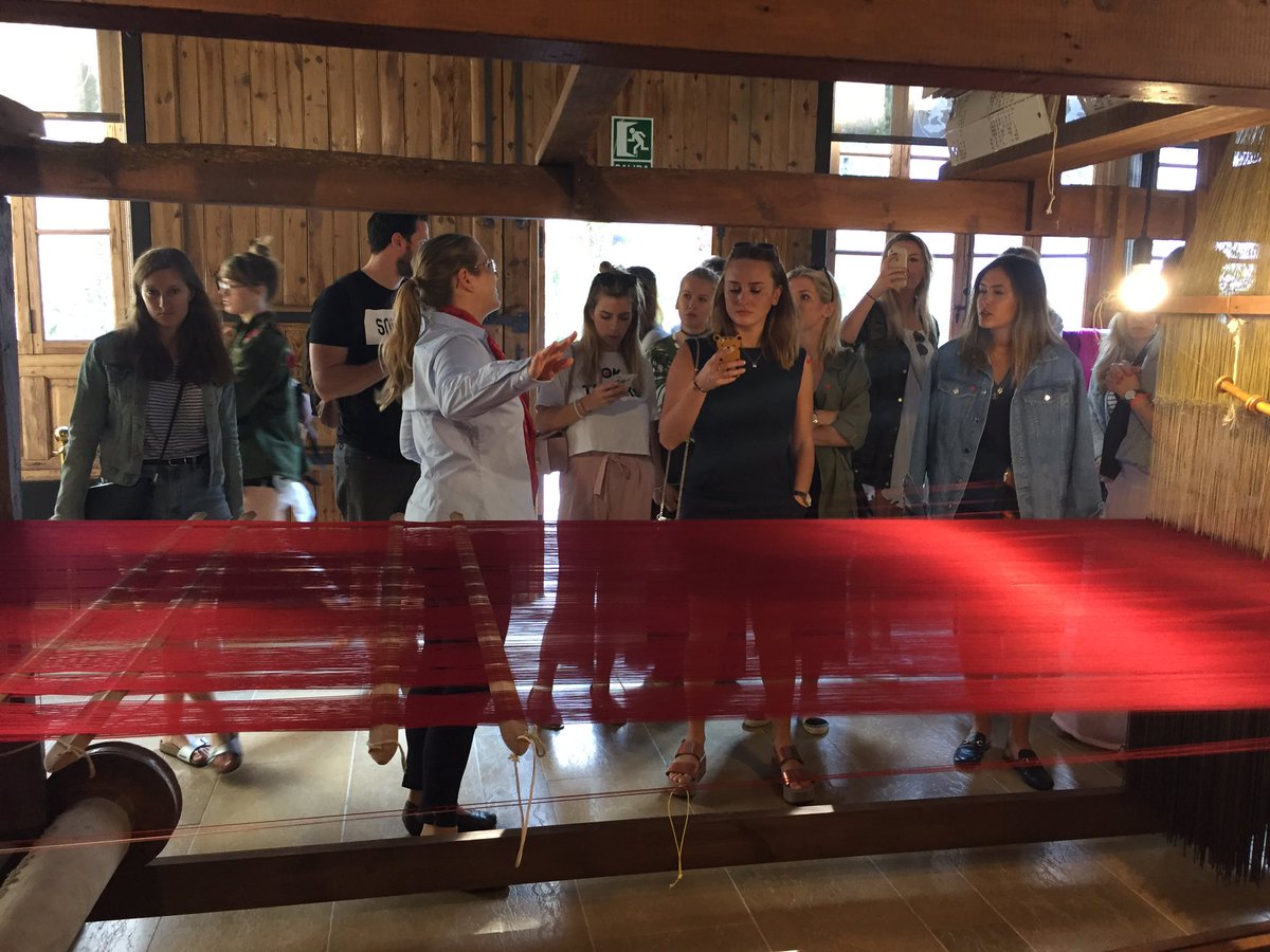 MuseoSeda's tweet image. Esta mañana nos visitan 12 blogueras alemanas de #Blogwalkgoesvalencia #blogwalk  conociendo la #historia de nuestra #seda #valenciaesseda