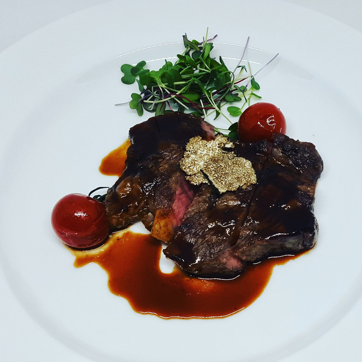 What to serve with steak? <a href="/vintagecorks/">Vintage Corks</a> <a href="/duckhornwine/">Duckhorn Vineyards</a> MERLOT!!!
