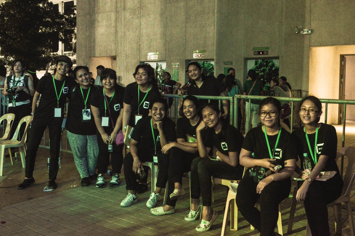 SPOTBenilde's tweet photo. Backstage Team of #UNITE2016 🎊🎉🎉

Congratulations @StudentTrainers 🙂

#StudentArtistKami 👊
Photos of CPT https://t.co/VCIpnt124r