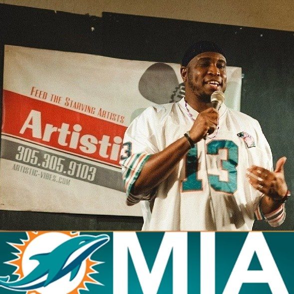 OMTuesdays's tweet photo. Soon to make a Dolphan out of us, we welcome talent: Phil Wigfall #StandUp #Comedian #SEPTShow #OPENMICTuesdays- https://t.co/JRUQwEPRcI https://t.co/4yfWCGGzBl