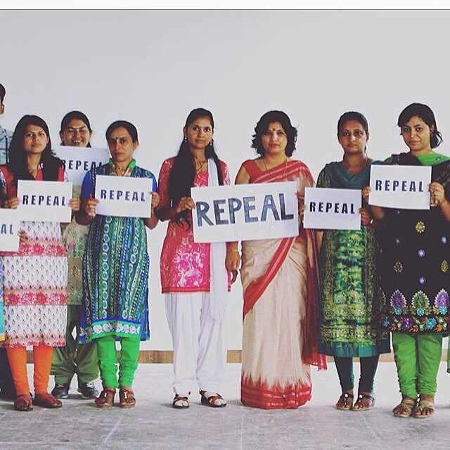 These beautiful queens from India are standing with us today.Sisters in solidarity knows no bounds. #repealthe8th