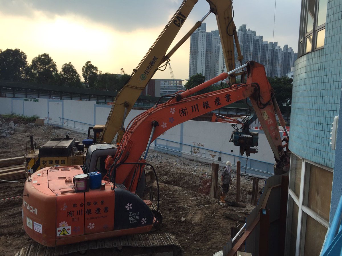 SMCE_Transform's tweet image. Our School lobby has been revitalised as our New Wing's demolition and excavation stage moves into its fourth week.