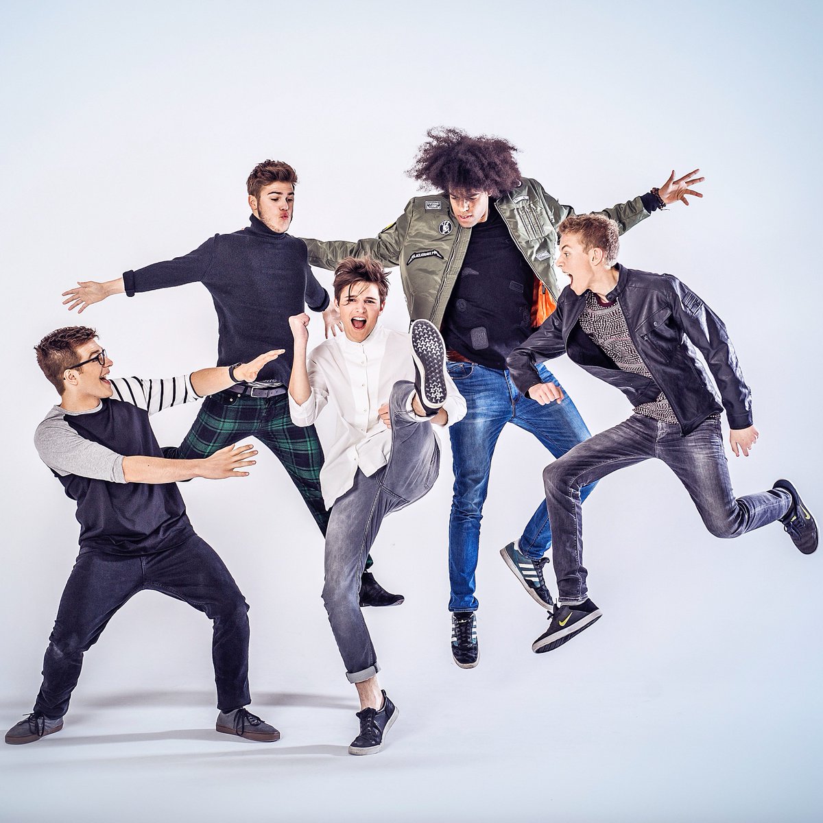 banditsnet's tweet photo. New single: ready!
Shooting the music video next week.
Verrry excited! https://t.co/MVteur5sTL