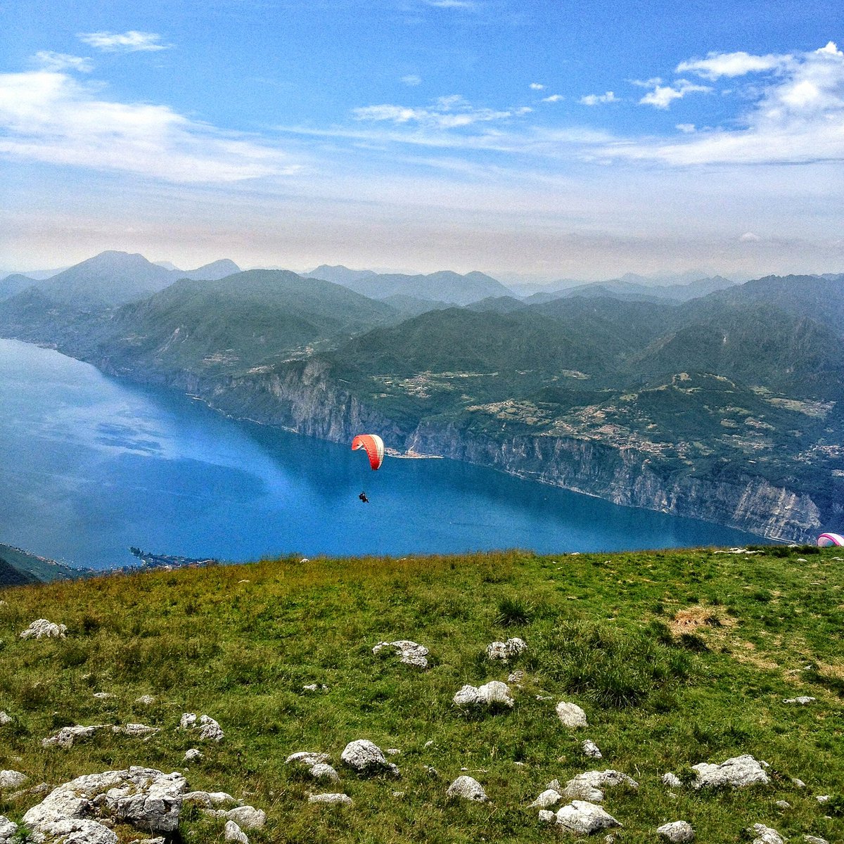 HorizonCapture's tweet photo. Lake Garda, Italy #paragliding #lakes #Italy  #garda #photography @photography @500px #mountains https://t.co/yqij0PTuLI