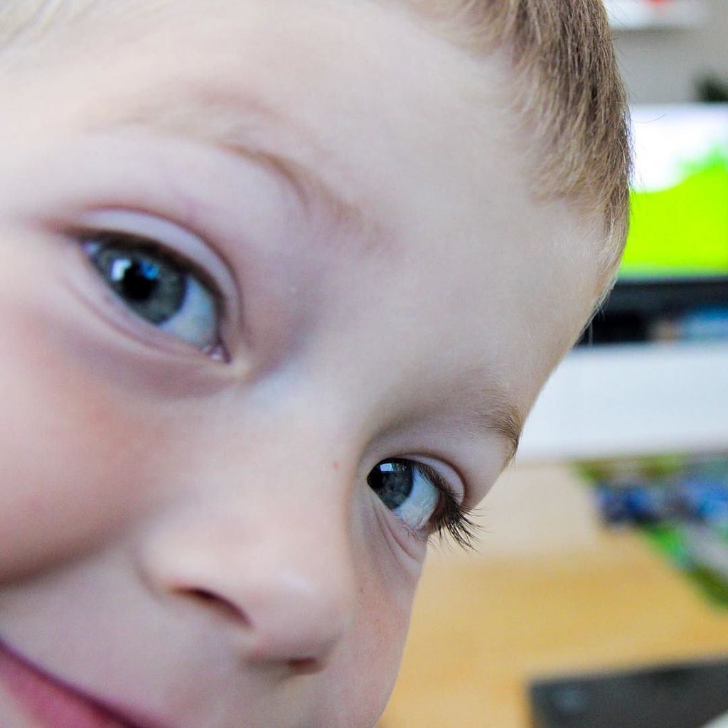 TadejBokan's tweet image. Kuku! #family #pickaboo #customfilter ift.tt/2cui1pm