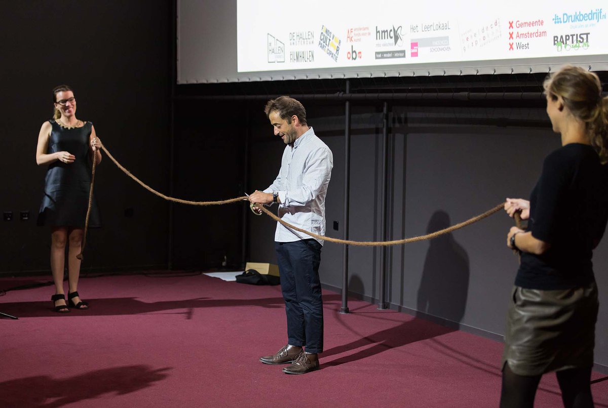 AmbachtinBeeld's tweet photo. Bekijk de foto's van de opening van het Ambacht in Beeld Festival 2016 https://t.co/Zzlkdlqv4I. En kom vandaag en morgen langs! #AiB2016 https://t.co/sPLHGW9BJO