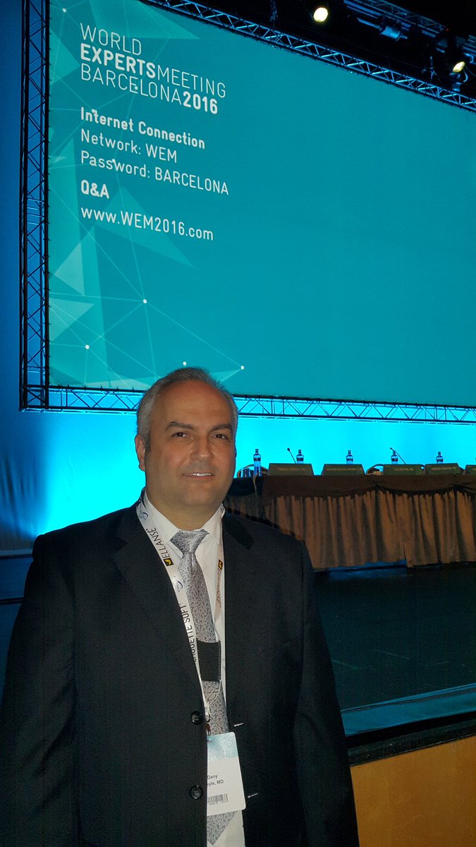 DrKayleClinic's tweet photo. At the World Experts Meeting in Barcelona for thread lifting #drkayle #plasticsurgery #cosmeticsurgery #agingface #threads #facelift #botox https://t.co/PNzcRFk5K3