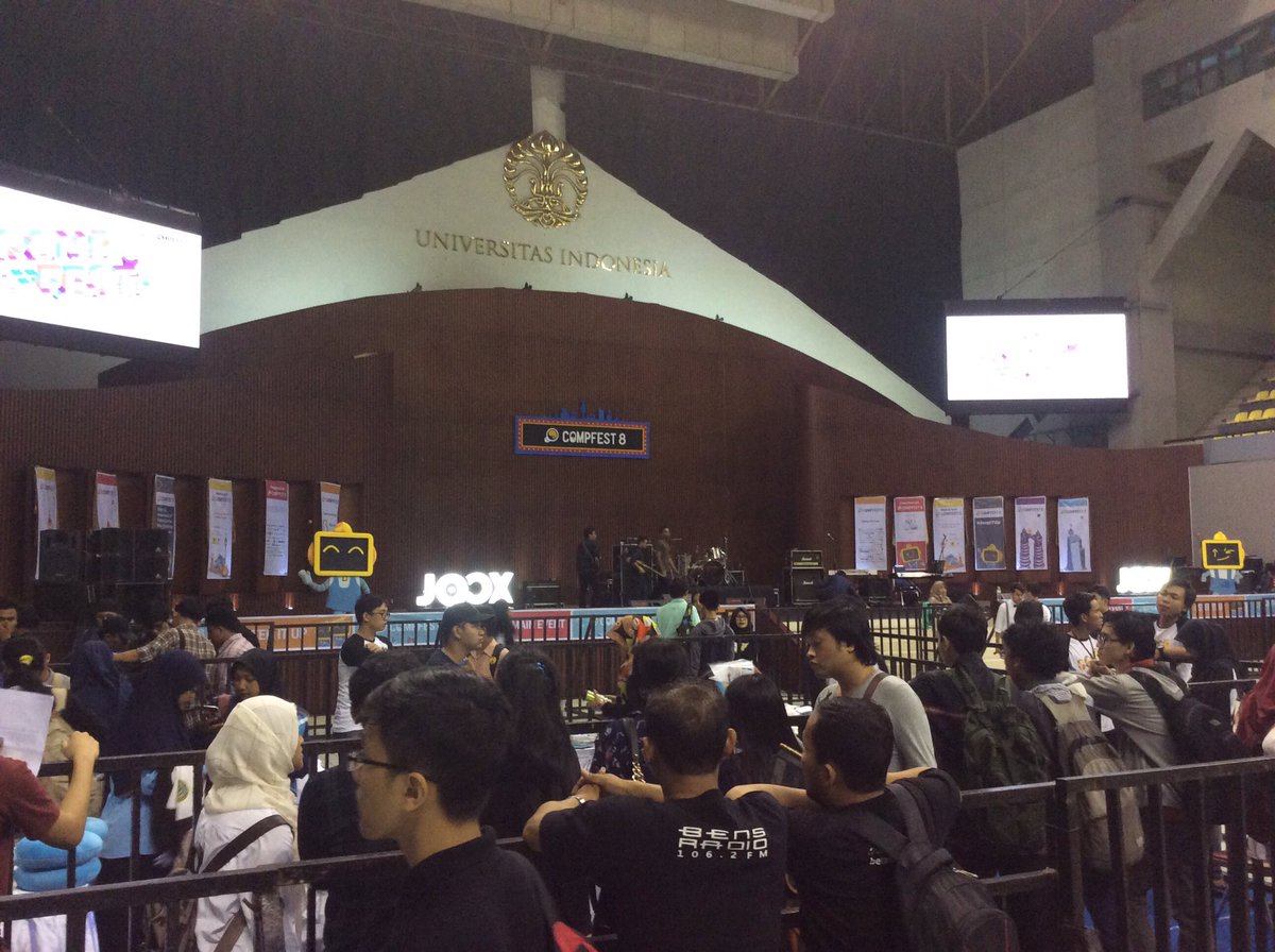 COMPFEST's tweet photo. Jangan lupa untuk tukarkan poin yang sudah kamu dapatkan di Supermarket ya :D #StepITUp https://t.co/74harg5KZp