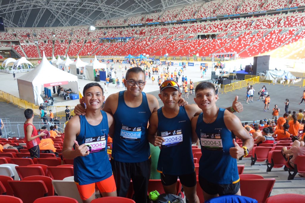 thekallangsg's tweet photo. We're here getting ready for the start of Asics City Relay! Are you here to join in the πππ? Give us a shout! #RelayTheNight https://t.co/Jwms9sVGLV