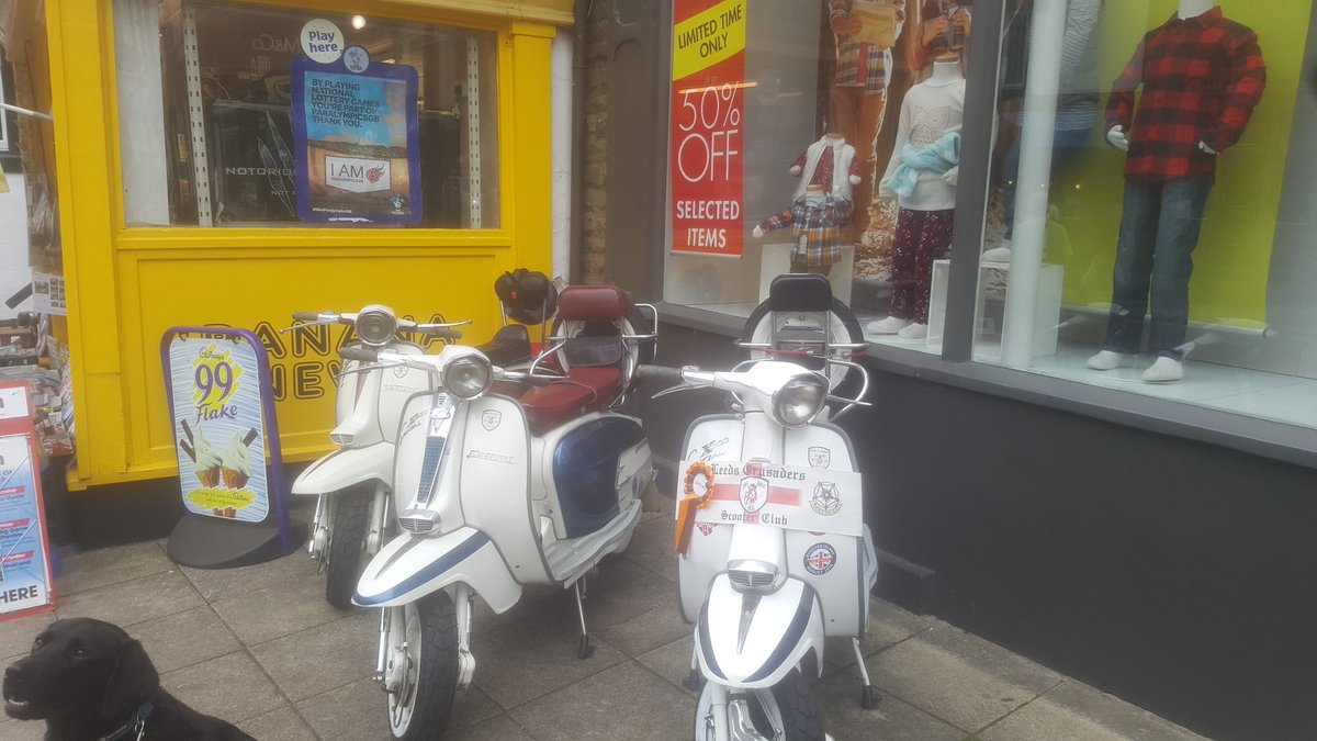 Exchange_Coffee's tweet photo. Some fantastic looking #Scooters in #Clitheroe today for #RibbleValleyModWeekender https://t.co/nXL7w8BlbL
