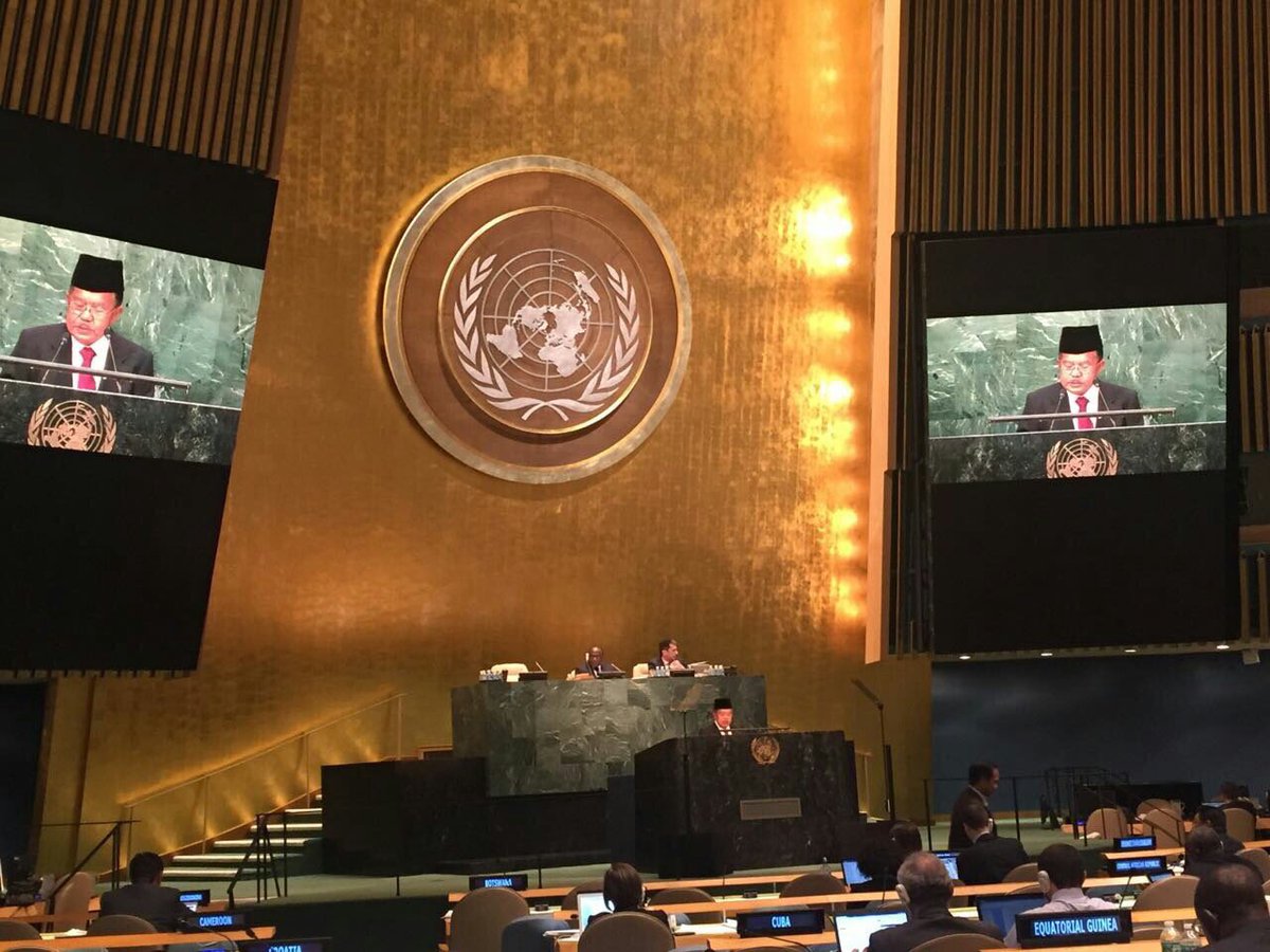 Alhamdulillah telah menuntaskan kegiatan persidangan di PBB serta 4 acara tambahan di New York. Sabtu petang waktu AS, akan kembali ke Jkt