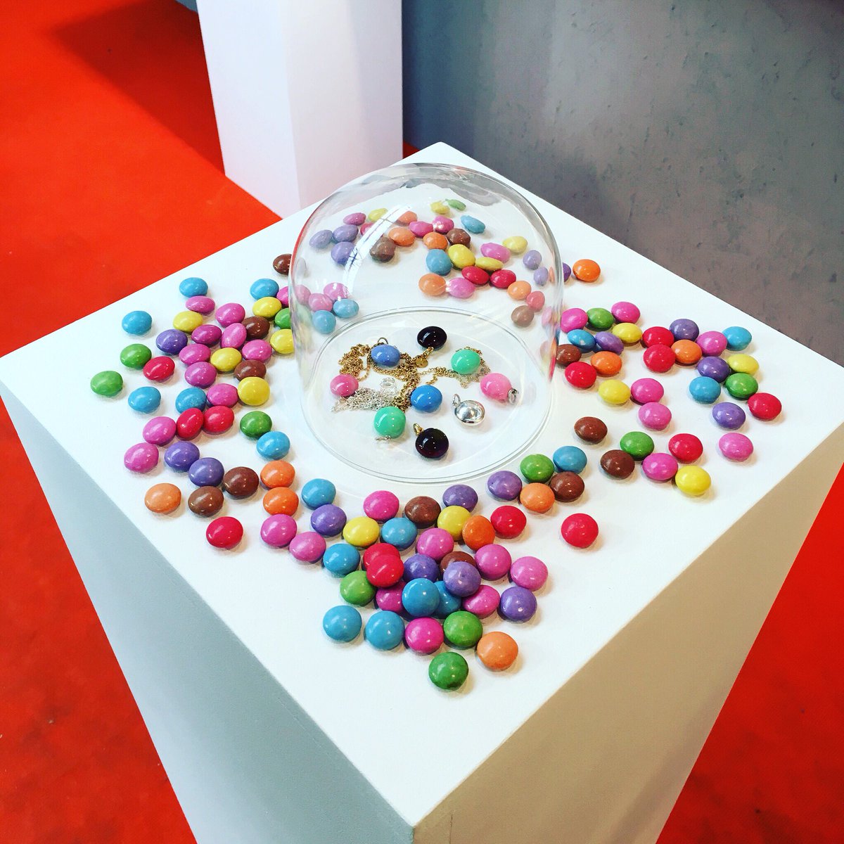 marbyandelm's tweet photo. Smarties have the answer...
#designjunction2016 #djkx 11-6 see you there! @_designjunction https://t.co/1gXtFCaLiQ