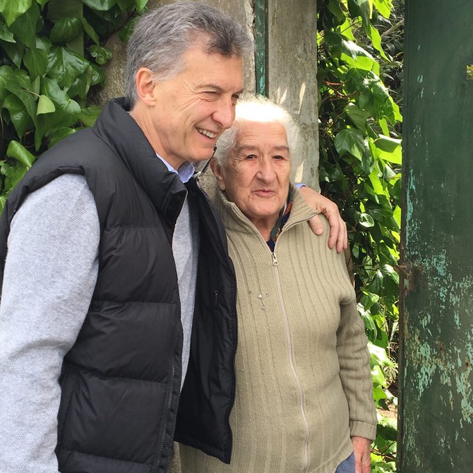 View image on Twitter