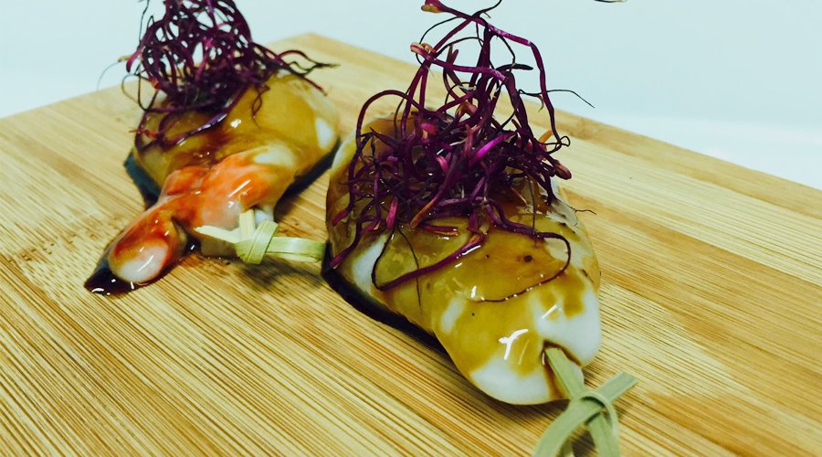 Nuestra tapa para la ruta de <a href="/califatogourmet/">califato gourmet</a> "Huevos de choco con salsa yakitori" ¡A disfrutar de la gastronomía cordobesa!