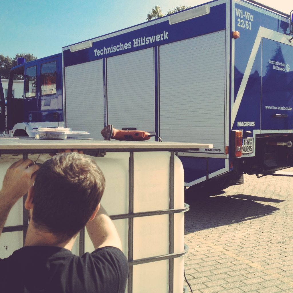 Na was bauen unsere #THW #Helfer wohl hier? 🤔 #strobopop #wiwa #behero